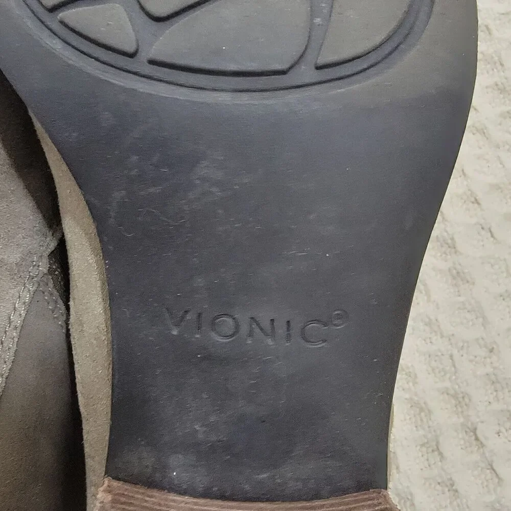 Vionic Womens Cecily Ankle Boots Stone  Suede Waterproof‎ Size 7 EUC